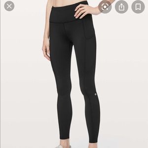 Lululemon fast and free black leggings w/ pockets